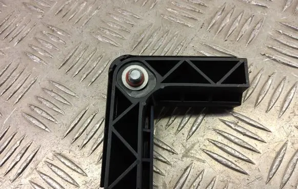 BMW X3 F25 Battery bracket 7586426
