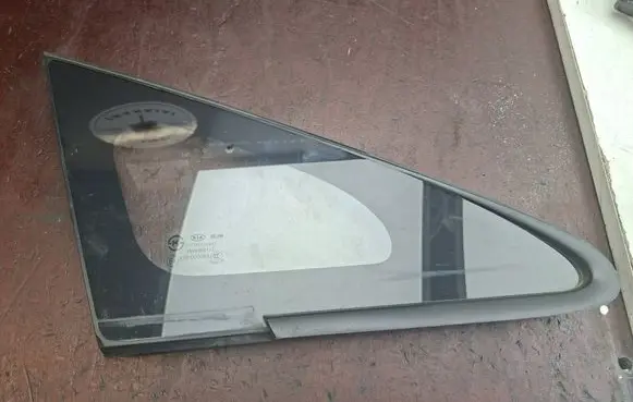 KIA Rio Rear side window 43R000083 DOT736AS2M3 4004138