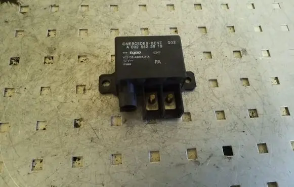 Mercedes-Benz E W211 Other relay A0025423819