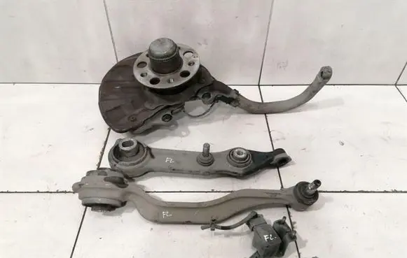 Mercedes-Benz E AMG W211 Front suspension assembly kit set A2303300320 A2303300520