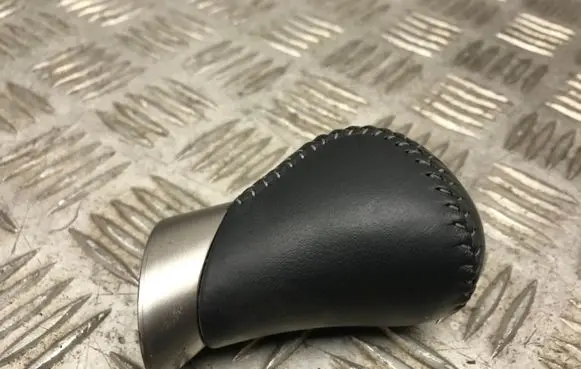 Lexus GS 250 350 300H 450H Gear lever shifter trim leather/knob