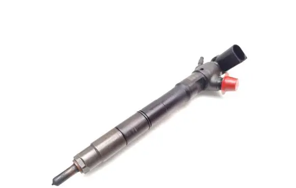 Skoda Octavia Mk3 (5E) Fuel injector 28565330 04L130277D