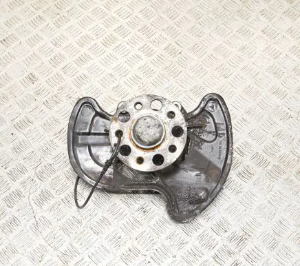 Mercedes-Benz E A207 Front wheel hub A2044202544