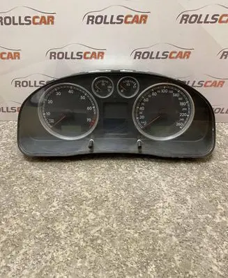 Volkswagen PASSAT B5.5 Speedometer (instrument cluster) 3B0920827 VWZ7Z0B5876258 070802021129