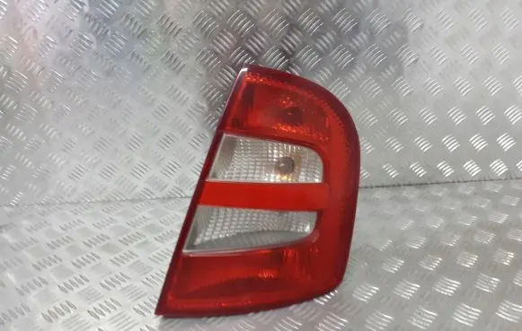 Skoda Fabia Mk1 (6Y) Rear/tail lights