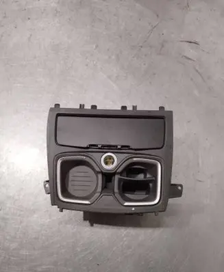 BMW 1 F20 F21 Cup holder front 9207320 9257208 9257207