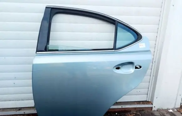 Lexus IS 220D-250-350 Rear door