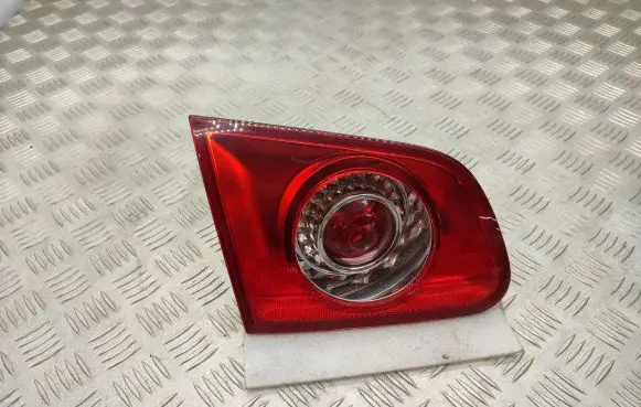 Volkswagen PASSAT B6 Tailgate rear/tail lights 3C9945093