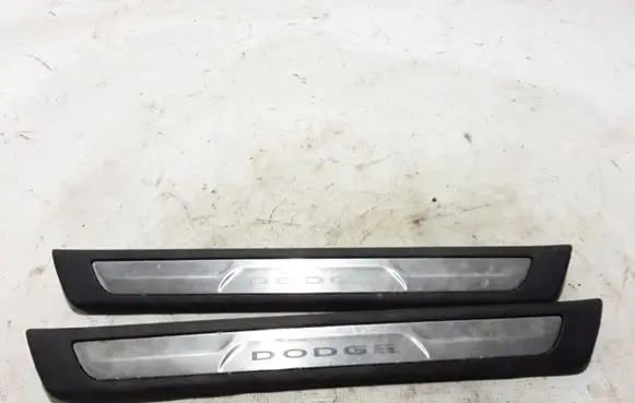 Dodge Durango Front sill trim cover