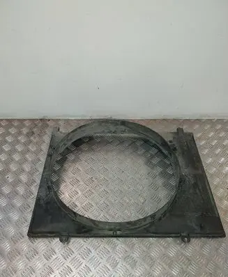 Mitsubishi Pajero Radiator cooling fan shroud MR404894 MR497044