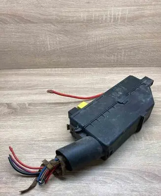 Ford Scorpio Fuse module 92GG14A142CB 897068