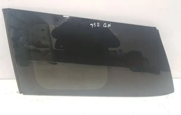 Mazda 5 Rear side window 43R0051134 AS2 M3108