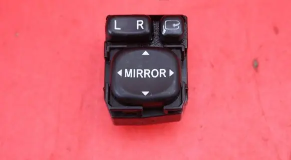 Toyota Avensis Verso Mirror heating switch 183575