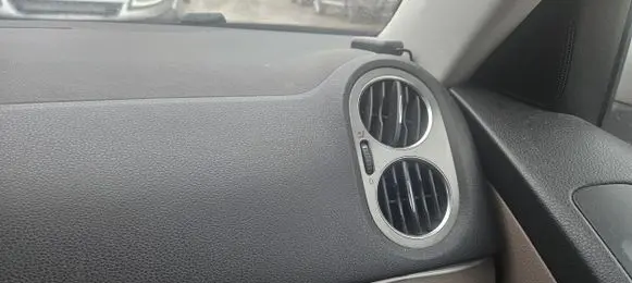 Volkswagen Tiguan Dashboard side air vent grill/cover trim 5M0819759 5N0819710 5N0819704