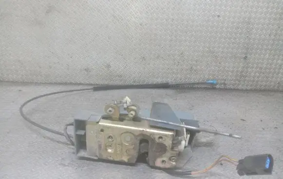 Ford Puma Front door lock 