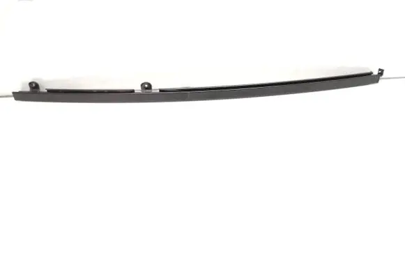 Suzuki Grand Vitara II Rear glass trim 