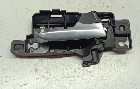 Ford Mondeo MK IV Front door interior handle 6M21U22600 7S71A22600 BS71A22600B