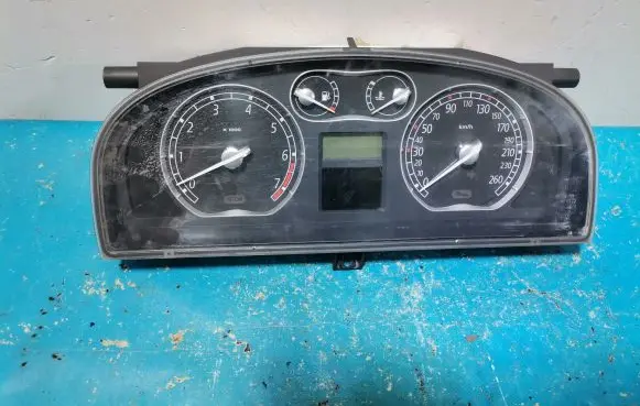 Renault Laguna II Speedometer (instrument cluster) 8200291332