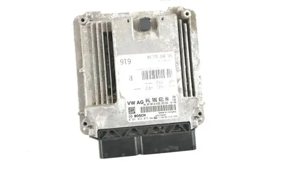 Audi A6 C7 Engine control unit/module 04L906021HA 04L907309AA 0281033073