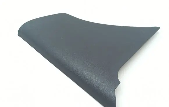 Foot area side trim