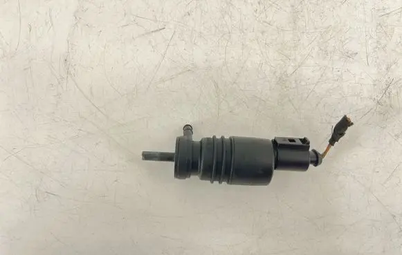 Mercedes-Benz ML W163 Windscreen/windshield washer pump 