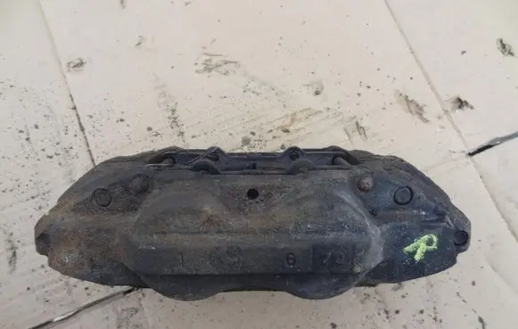 Toyota Hilux (AN120, AN130) Front brake caliper XXXXXXXXXXX