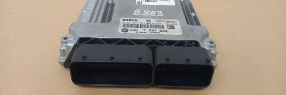 BMW 1 E81 E87 Engine control unit/module DDE7807828 13350362 0281013537