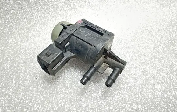 Audi A4 S4 B6 8E 8H Turbo solenoid valve 1J0906283A