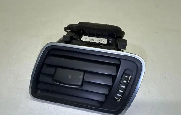 Volkswagen PASSAT B7 Dashboard side air vent grill/cover trim 3AB819701A