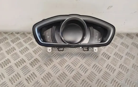 Volvo V40 Speedometer (instrument cluster) 31453158