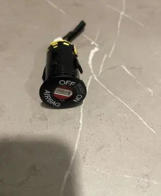 Honda HR-V Passenger airbag on/off switch 180118