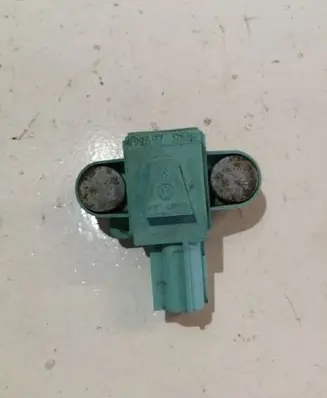 Audi A6 S6 C6 4F Airbag deployment crash/impact sensor 4F0955557