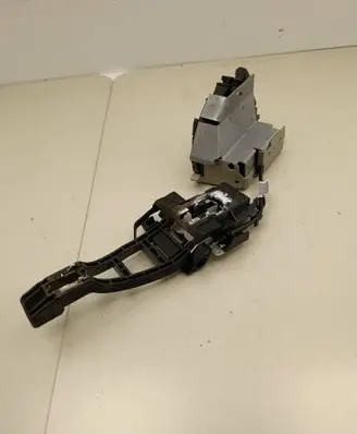 Loading door lock