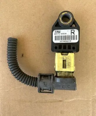 Toyota Avensis T250 Airbag deployment crash/impact sensor 8917305030 227405621F
