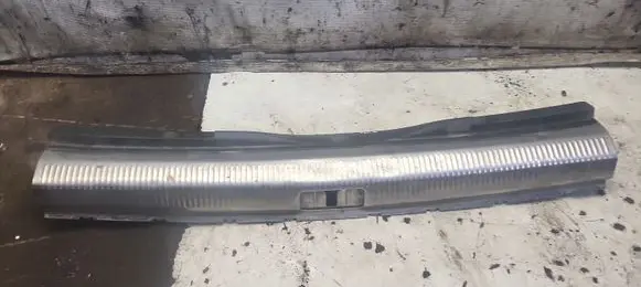 Volkswagen PASSAT B6 Trunk/boot sill cover protection