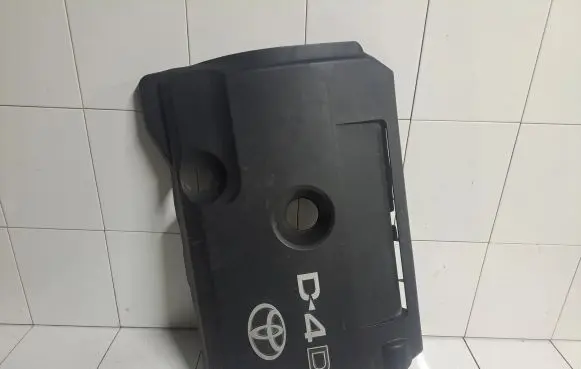 Toyota Avensis T250 Engine cover (trim)