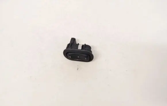 Opel Zafira A Electric window control switch 13363100 90561388