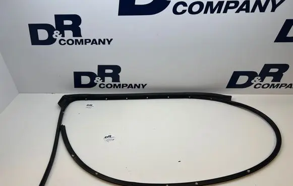 Toyota Yaris XP210 Rubber seal rear door CZ67872 67872K0010