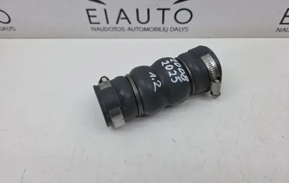 Intercooler hose/pipe