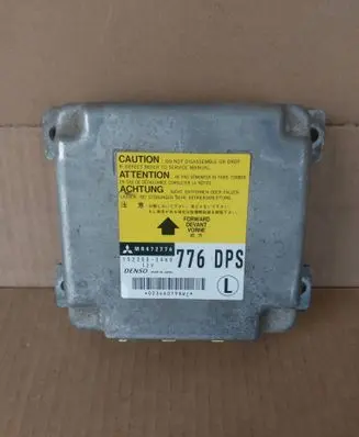 Mitsubishi Pajero Airbag control unit/module MR472776 1523003460