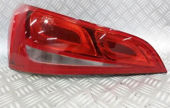 Audi Q5 SQ5 Rear/tail lights 8R0945093