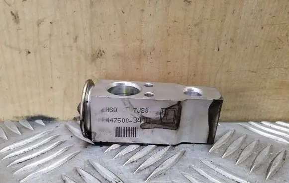 Air conditioning (A/C) expansion valve
