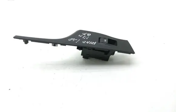 Hyundai i40 Electric window control switch 935803Z050 39R5251000