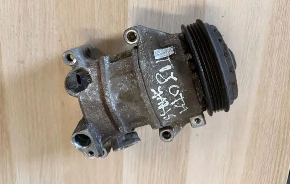 Toyota Yaris Air conditioning (A/C) compressor (pump) 4472604202