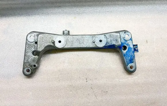 BMW M4 F82 F83 Gearbox mounting bracket 6796611 185747
