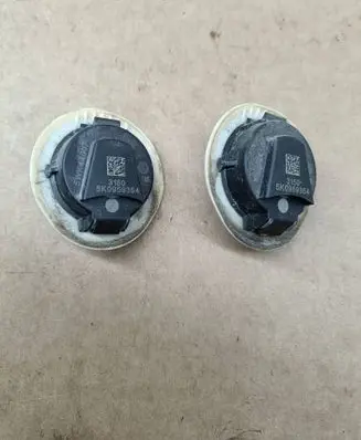 Volkswagen PASSAT B7 USA Airbag deployment crash/impact sensor 5K0959354 1K0959357