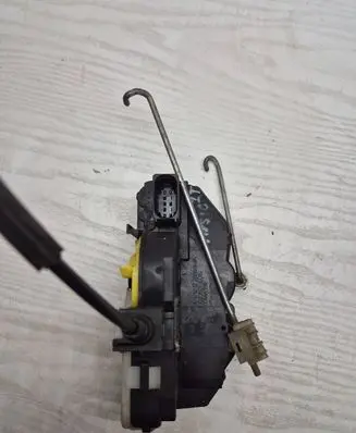 Opel Insignia A Front door lock 3023801 00446558 3023801E1S