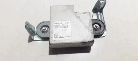 BMW 5 E60 E61 Antenna control unit 693502401 21367510