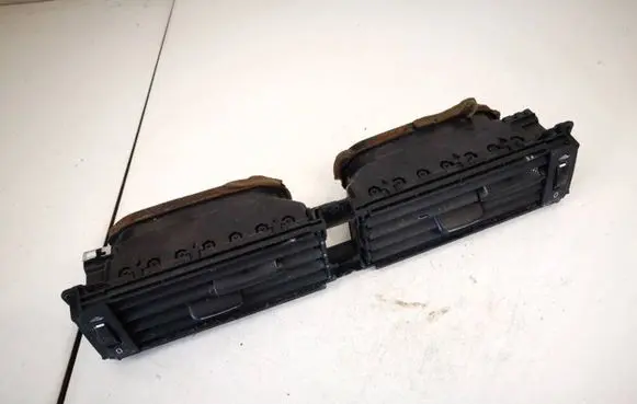 Dash center air vent grill
