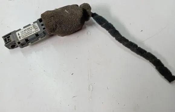 Porsche Cayenne (9PA) Airbag deployment crash/impact sensor 7L0909606D